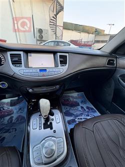 هیوندای جێنسس